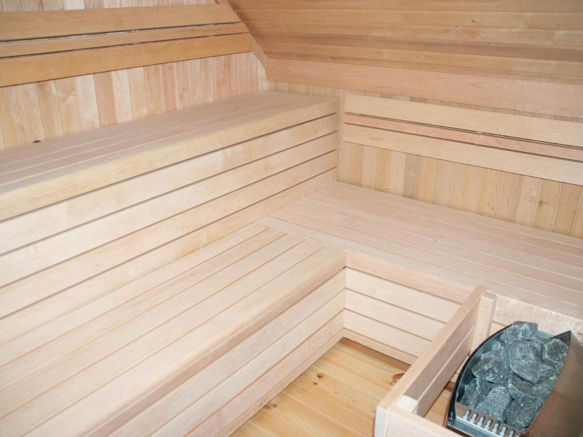 Wooden House With Sauna In K Stelberg Medebach Exterior photo